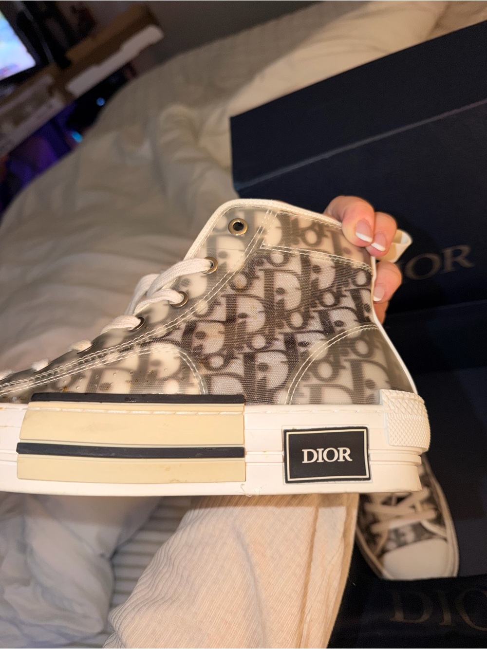 Dior Beige and White Dior Oblique high-Top Sneakers - Picture 6 of 7